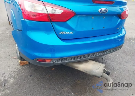 2014 Ford Focus Se z USA, uszkodzony, nr VIN 1FADP3F21EL306241